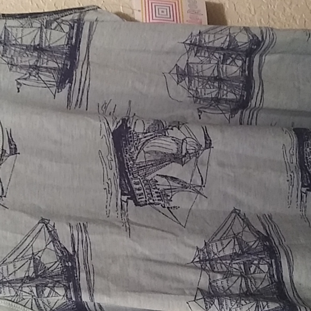 Lularoe Tank Top - Picture 2 of 4